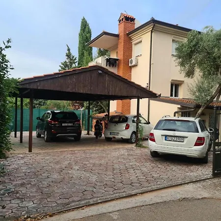 Tena Appartamento Rovigno